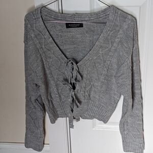 Stradivarius Cropped Cable Knit Tie-Front Gray Cardigan